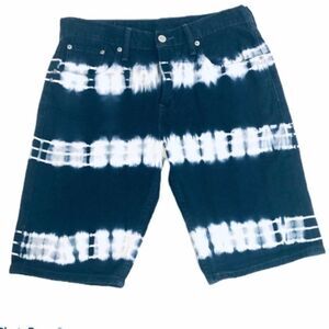 Levi’s tie dyed 100% cotton navy denim shorts